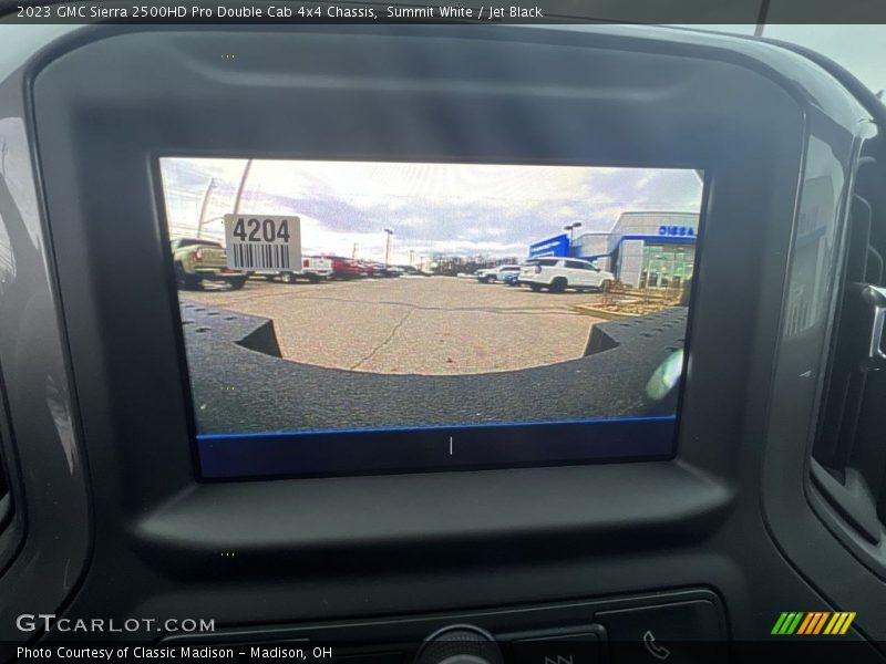 Summit White / Jet Black 2023 GMC Sierra 2500HD Pro Double Cab 4x4 Chassis