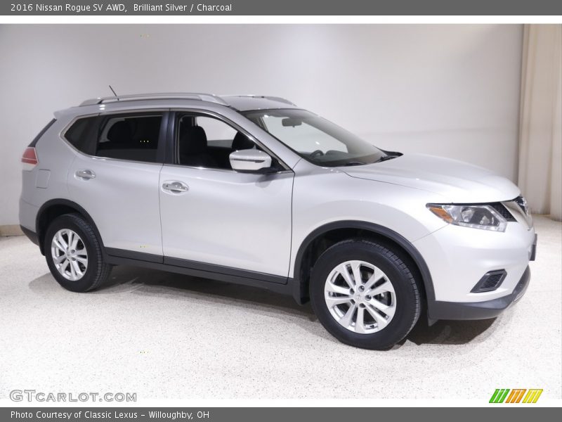 Brilliant Silver / Charcoal 2016 Nissan Rogue SV AWD