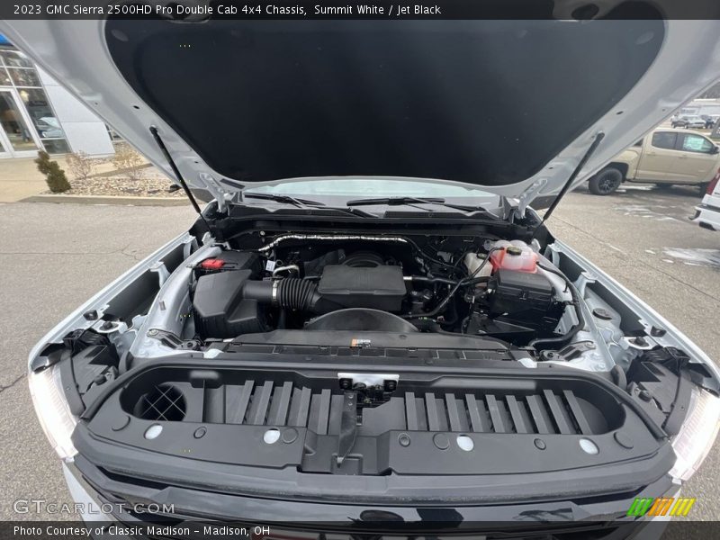 Summit White / Jet Black 2023 GMC Sierra 2500HD Pro Double Cab 4x4 Chassis