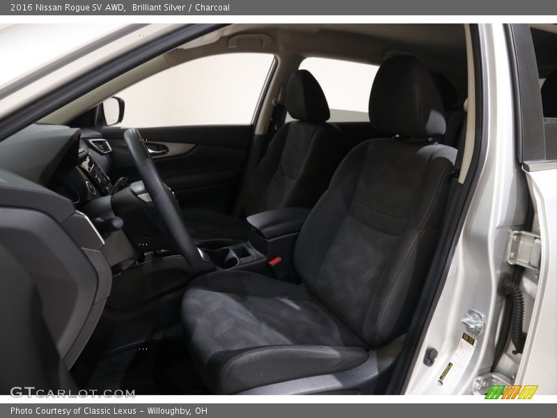 Brilliant Silver / Charcoal 2016 Nissan Rogue SV AWD