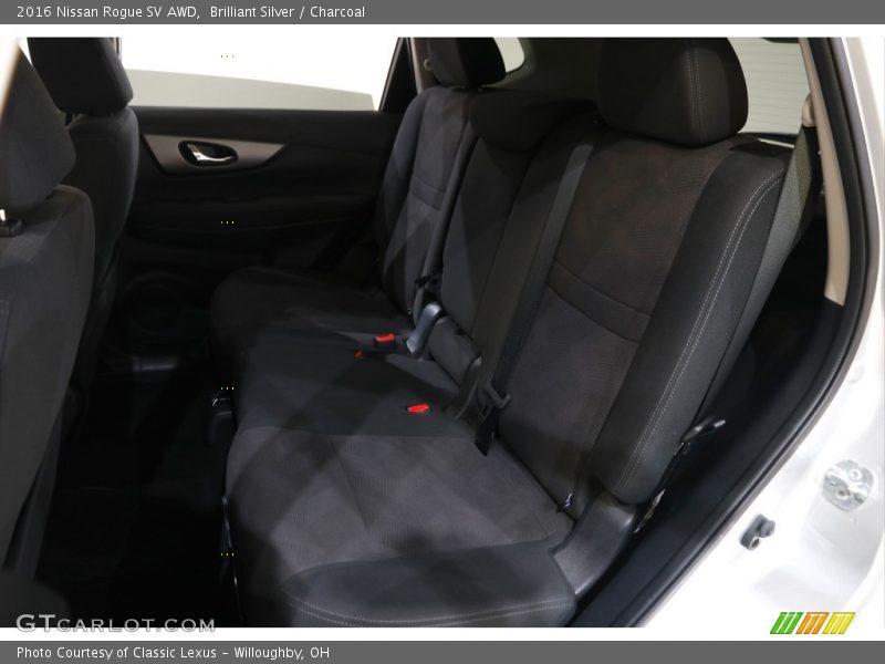 Brilliant Silver / Charcoal 2016 Nissan Rogue SV AWD