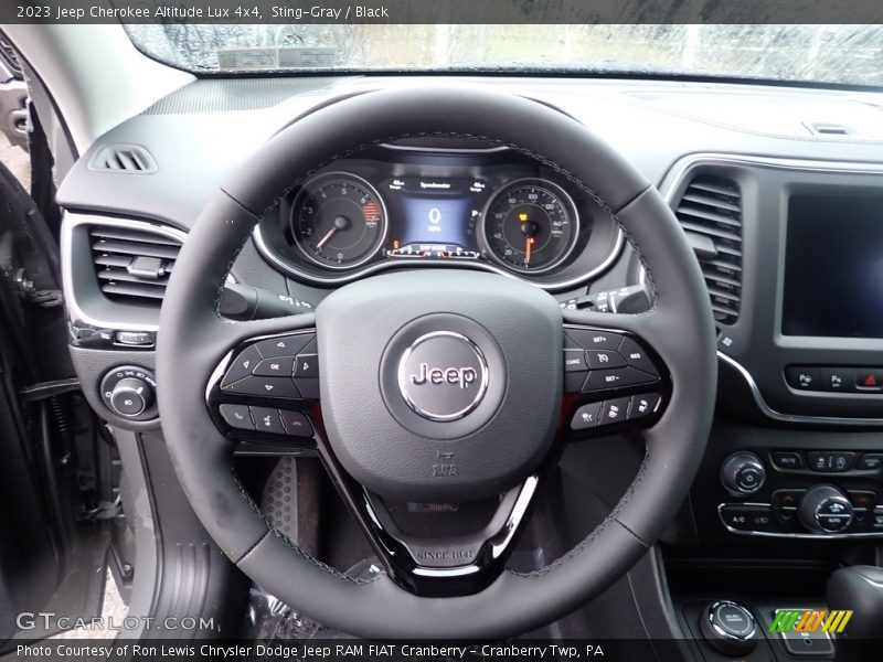  2023 Cherokee Altitude Lux 4x4 Steering Wheel