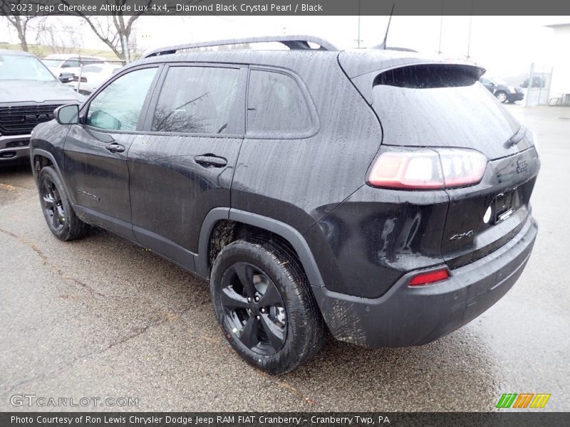 Diamond Black Crystal Pearl / Black 2023 Jeep Cherokee Altitude Lux 4x4