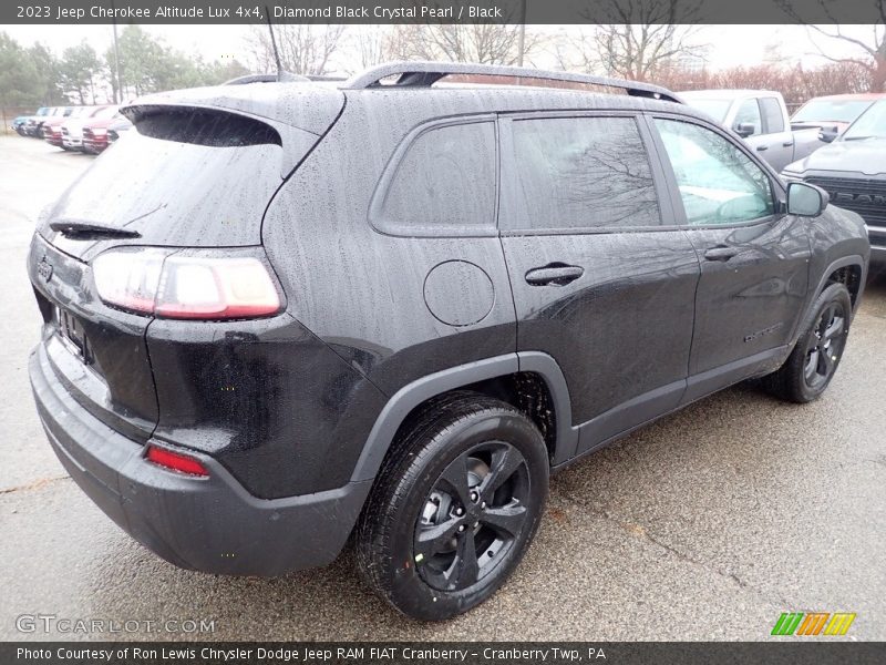 Diamond Black Crystal Pearl / Black 2023 Jeep Cherokee Altitude Lux 4x4