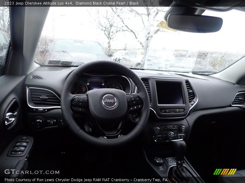 Diamond Black Crystal Pearl / Black 2023 Jeep Cherokee Altitude Lux 4x4