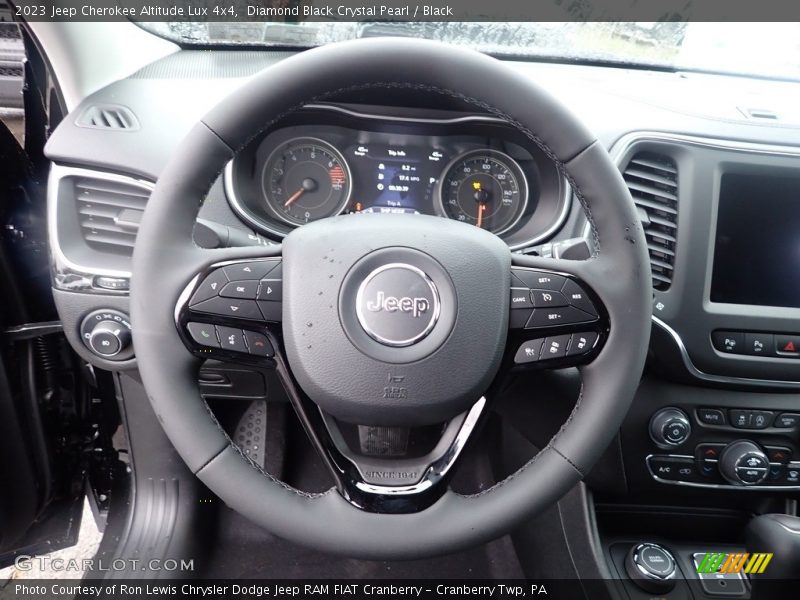 2023 Cherokee Altitude Lux 4x4 Steering Wheel