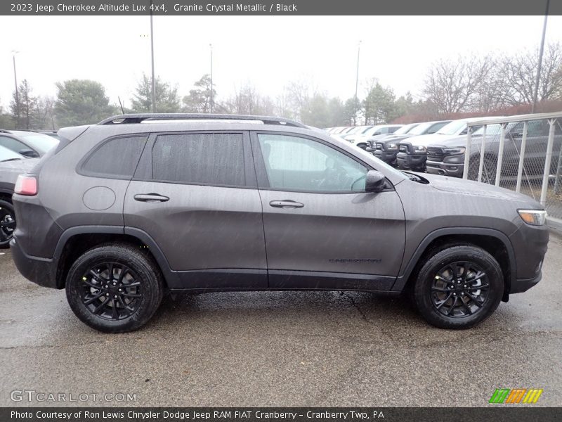 Granite Crystal Metallic / Black 2023 Jeep Cherokee Altitude Lux 4x4