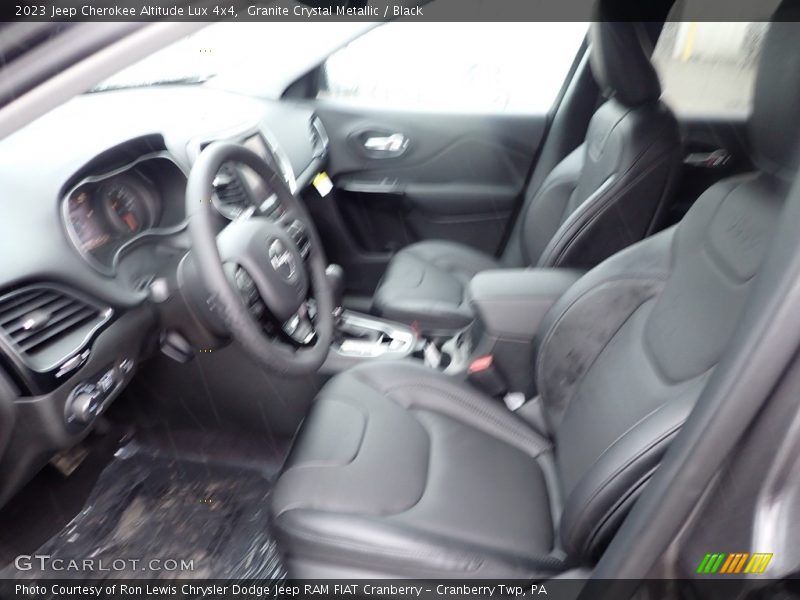 Granite Crystal Metallic / Black 2023 Jeep Cherokee Altitude Lux 4x4