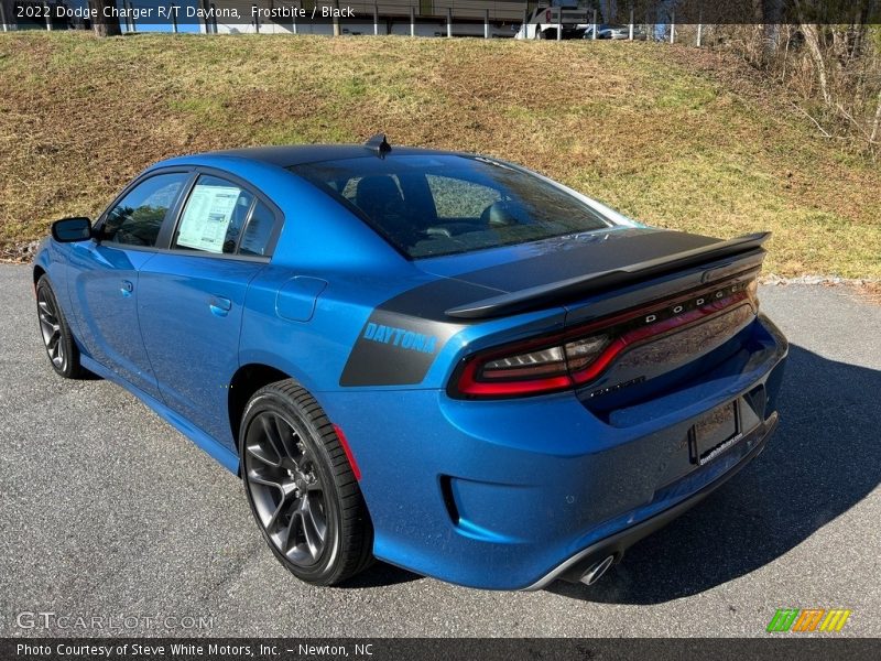 Frostbite / Black 2022 Dodge Charger R/T Daytona