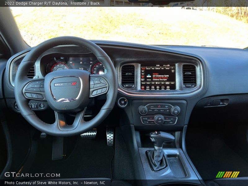 Frostbite / Black 2022 Dodge Charger R/T Daytona