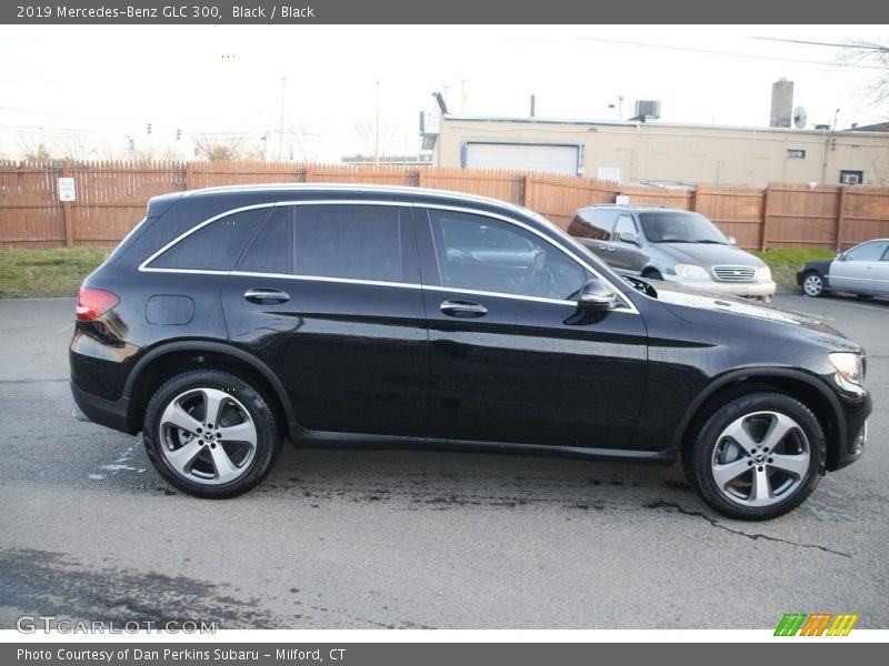 Black / Black 2019 Mercedes-Benz GLC 300