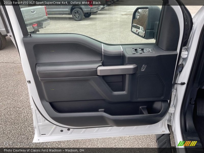 Oxford White / Black 2019 Ford F150 XLT Sport SuperCrew 4x4