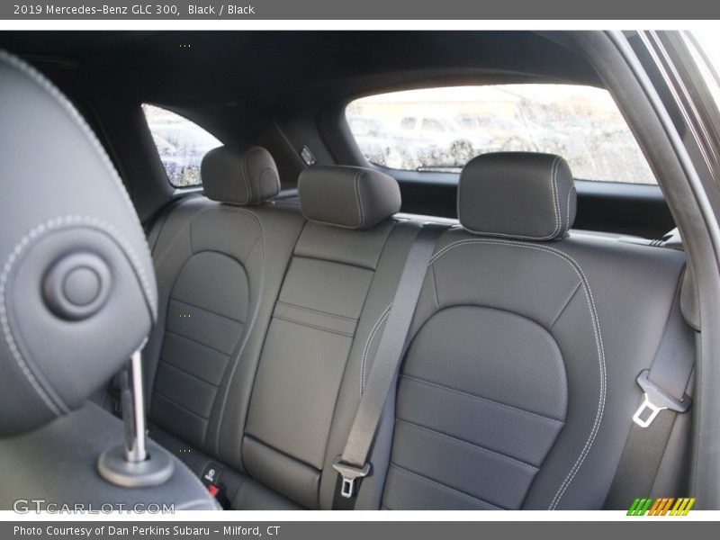 Black / Black 2019 Mercedes-Benz GLC 300