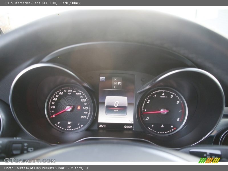 Black / Black 2019 Mercedes-Benz GLC 300