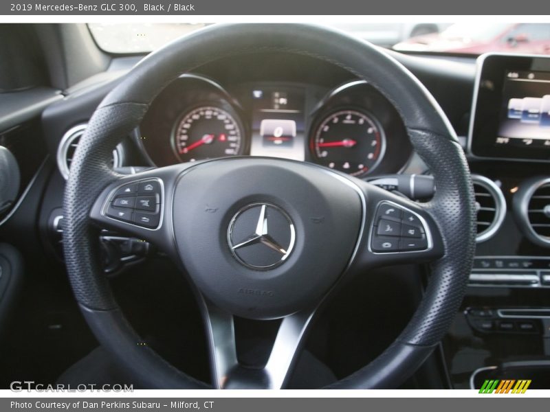 Black / Black 2019 Mercedes-Benz GLC 300