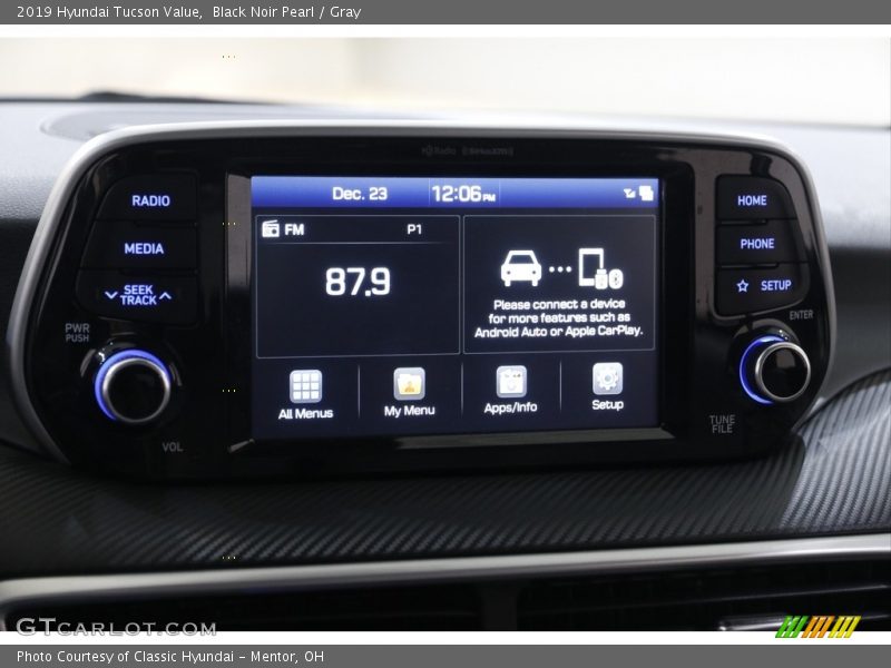 Black Noir Pearl / Gray 2019 Hyundai Tucson Value
