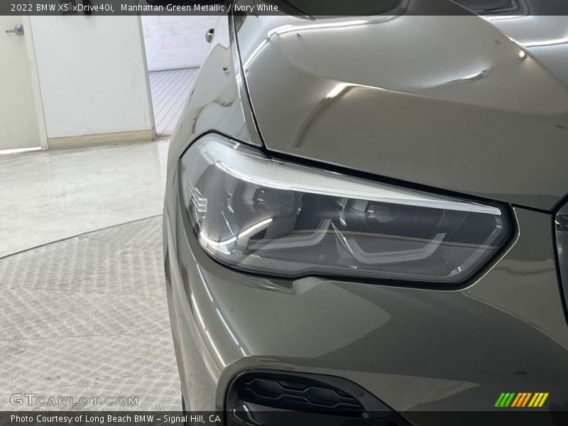 Manhattan Green Metallic / Ivory White 2022 BMW X5 xDrive40i