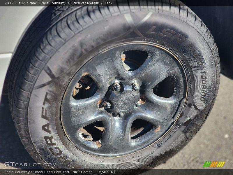 Quicksilver Metallic / Black 2012 Suzuki Grand Vitara Premium