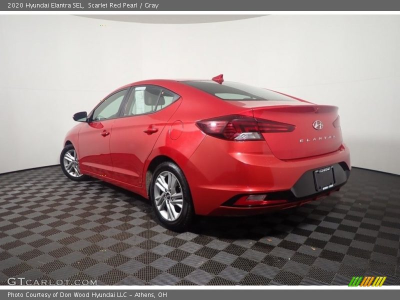Scarlet Red Pearl / Gray 2020 Hyundai Elantra SEL