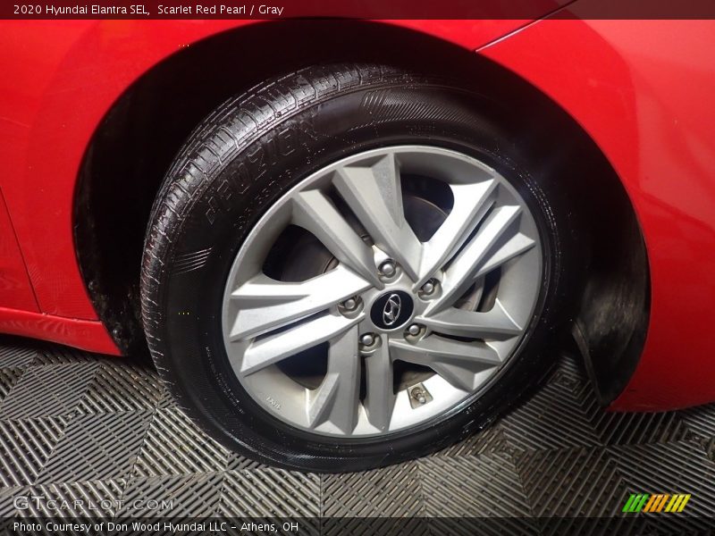 Scarlet Red Pearl / Gray 2020 Hyundai Elantra SEL