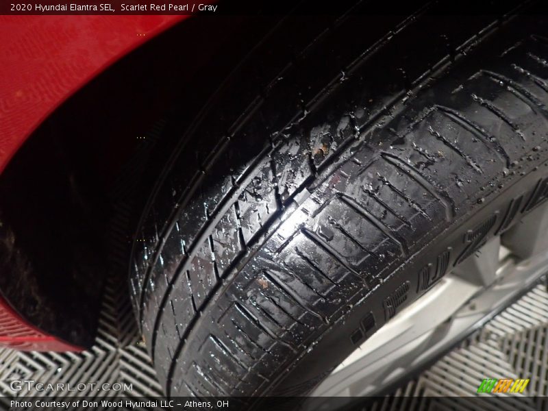 Scarlet Red Pearl / Gray 2020 Hyundai Elantra SEL