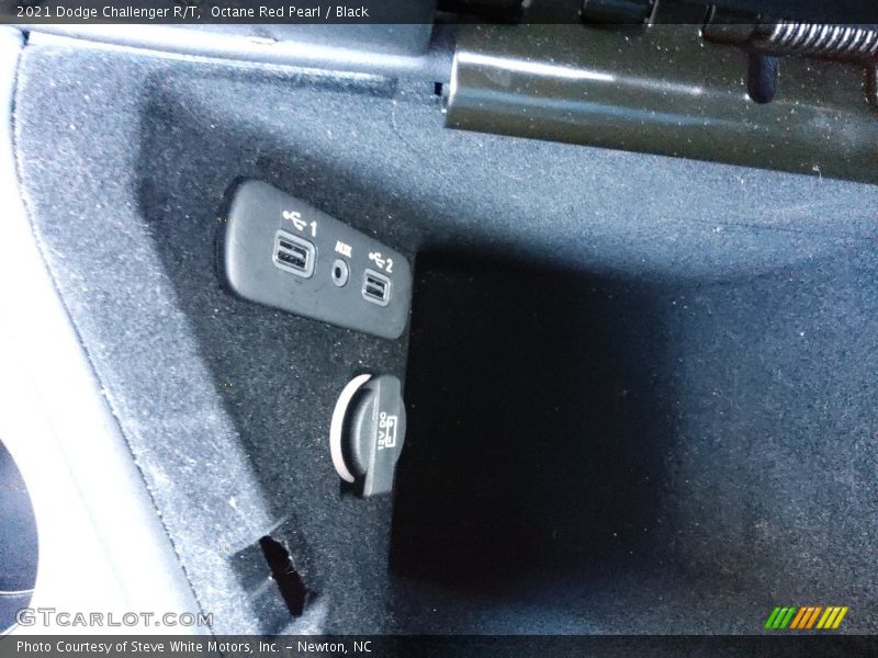 Octane Red Pearl / Black 2021 Dodge Challenger R/T