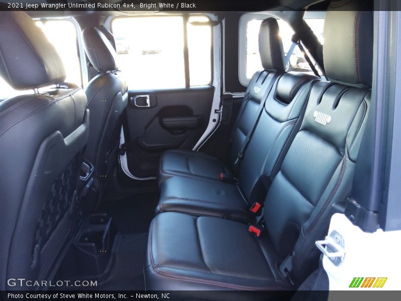 Bright White / Black 2021 Jeep Wrangler Unlimited Rubicon 4x4