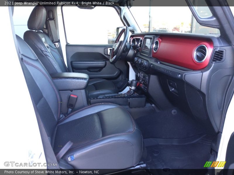 Bright White / Black 2021 Jeep Wrangler Unlimited Rubicon 4x4