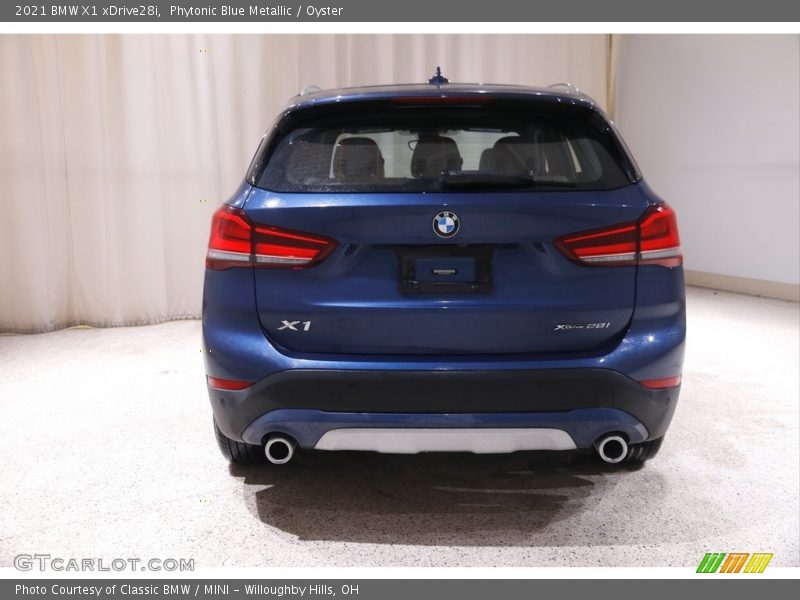 Phytonic Blue Metallic / Oyster 2021 BMW X1 xDrive28i