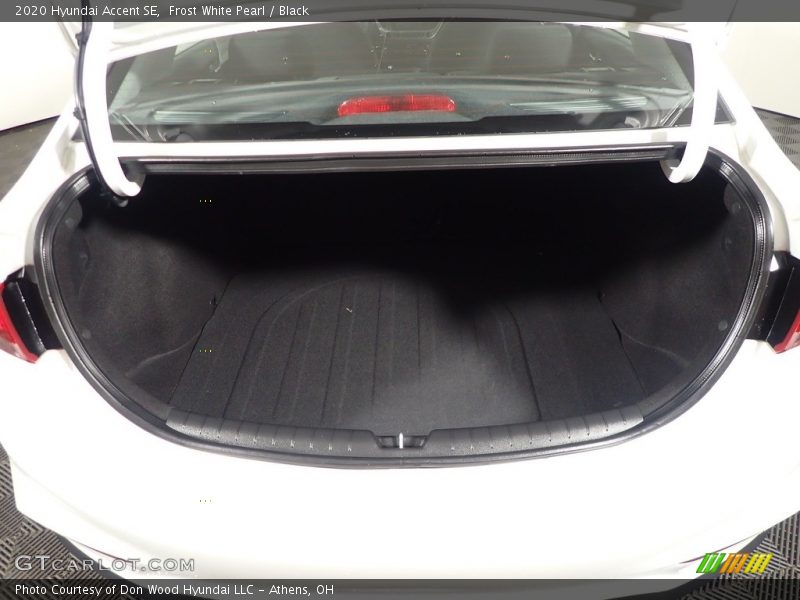 Frost White Pearl / Black 2020 Hyundai Accent SE