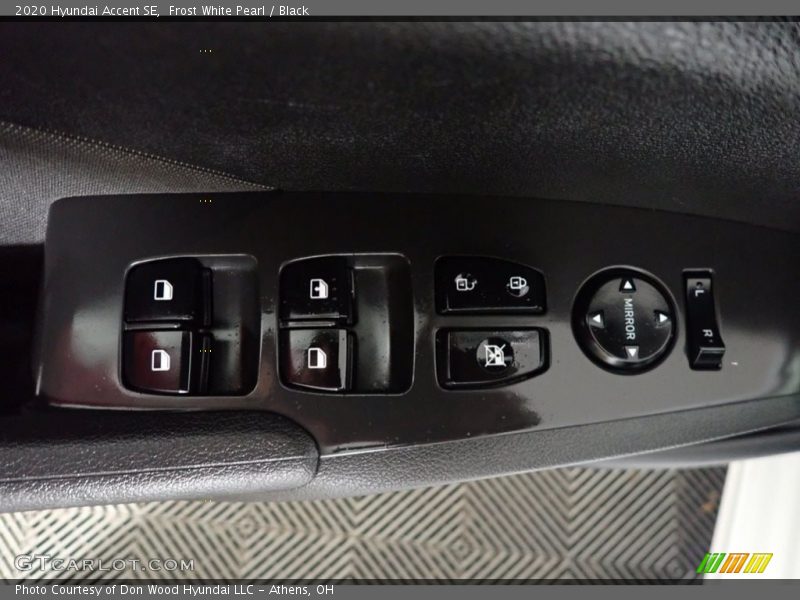 Frost White Pearl / Black 2020 Hyundai Accent SE