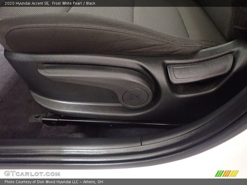 Frost White Pearl / Black 2020 Hyundai Accent SE