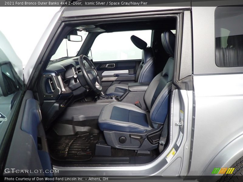  2021 Bronco Outer Banks 4x4 2-Door Space Gray/Navy Pier Interior