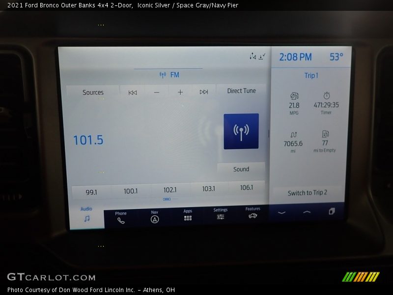 Iconic Silver / Space Gray/Navy Pier 2021 Ford Bronco Outer Banks 4x4 2-Door