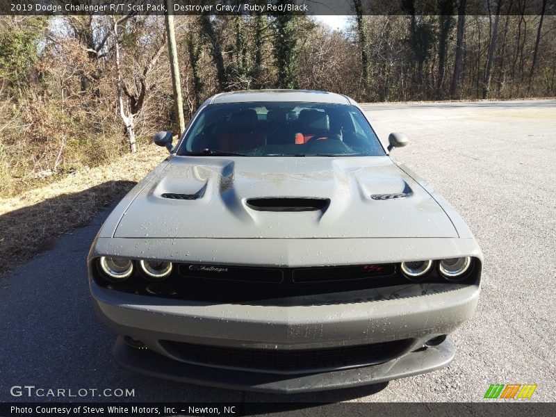 Destroyer Gray / Ruby Red/Black 2019 Dodge Challenger R/T Scat Pack