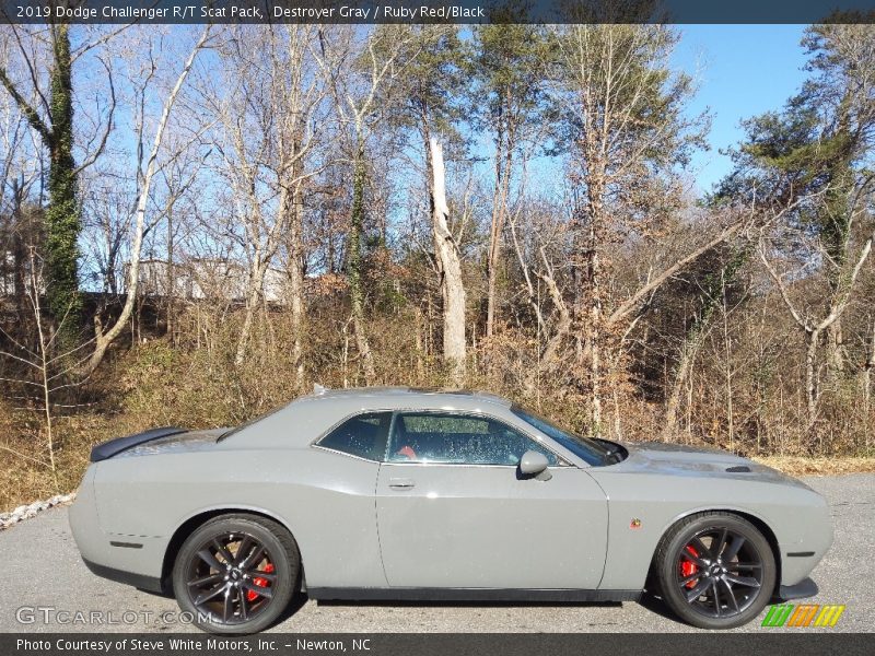 Destroyer Gray / Ruby Red/Black 2019 Dodge Challenger R/T Scat Pack