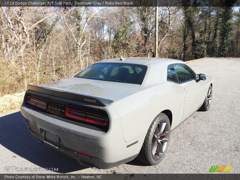 Destroyer Gray / Ruby Red/Black 2019 Dodge Challenger R/T Scat Pack