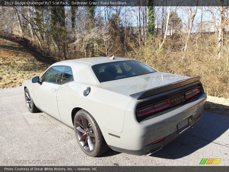 Destroyer Gray / Ruby Red/Black 2019 Dodge Challenger R/T Scat Pack