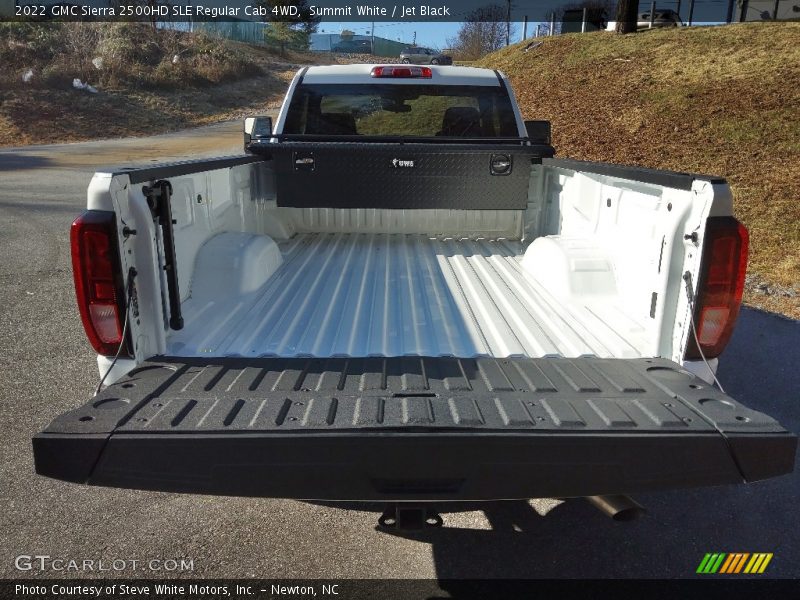 Summit White / Jet Black 2022 GMC Sierra 2500HD SLE Regular Cab 4WD