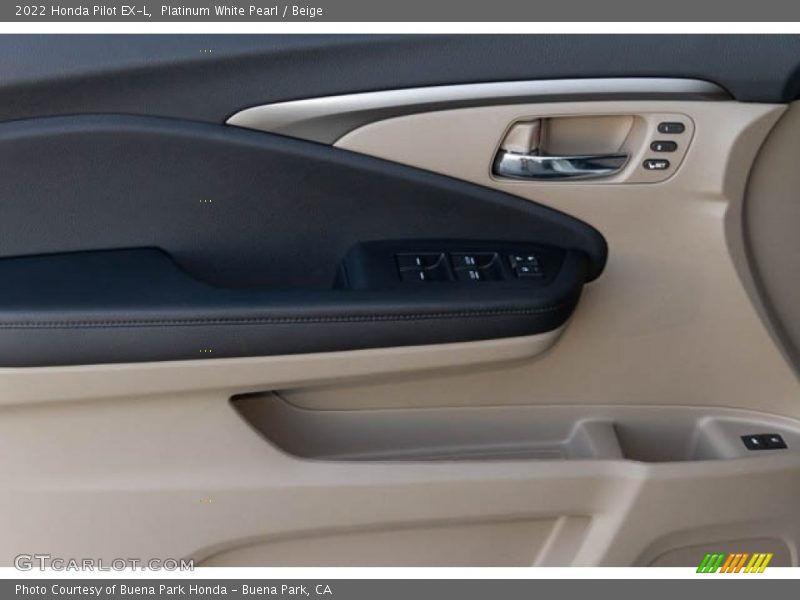 Door Panel of 2022 Pilot EX-L