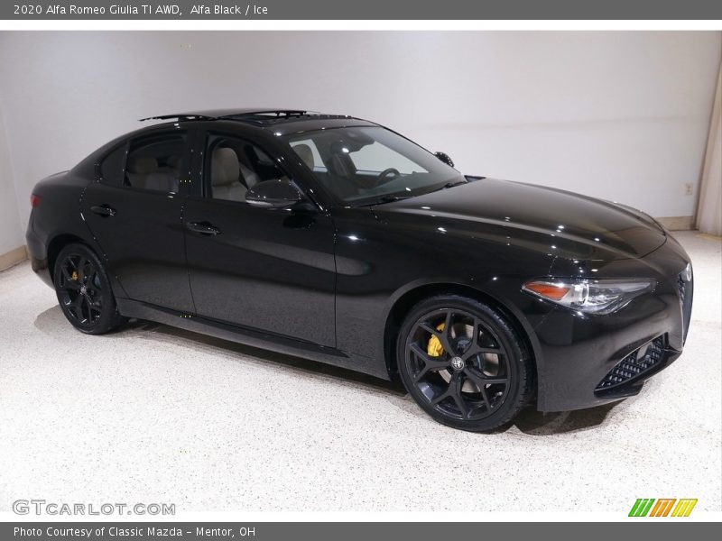 Alfa Black / Ice 2020 Alfa Romeo Giulia TI AWD