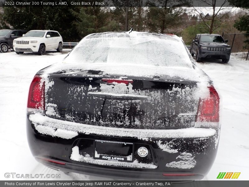 Gloss Black / Black 2022 Chrysler 300 Touring L AWD