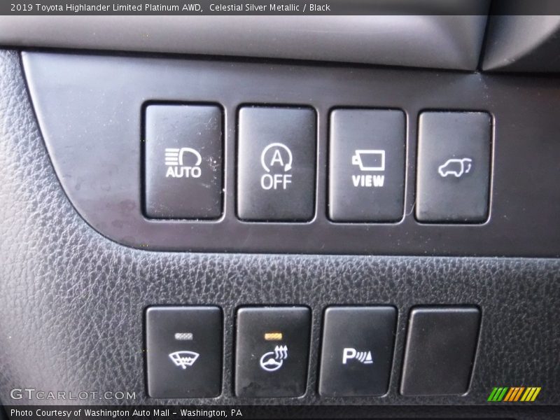 Celestial Silver Metallic / Black 2019 Toyota Highlander Limited Platinum AWD