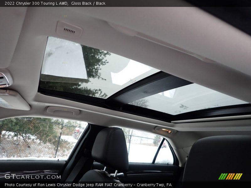 Gloss Black / Black 2022 Chrysler 300 Touring L AWD