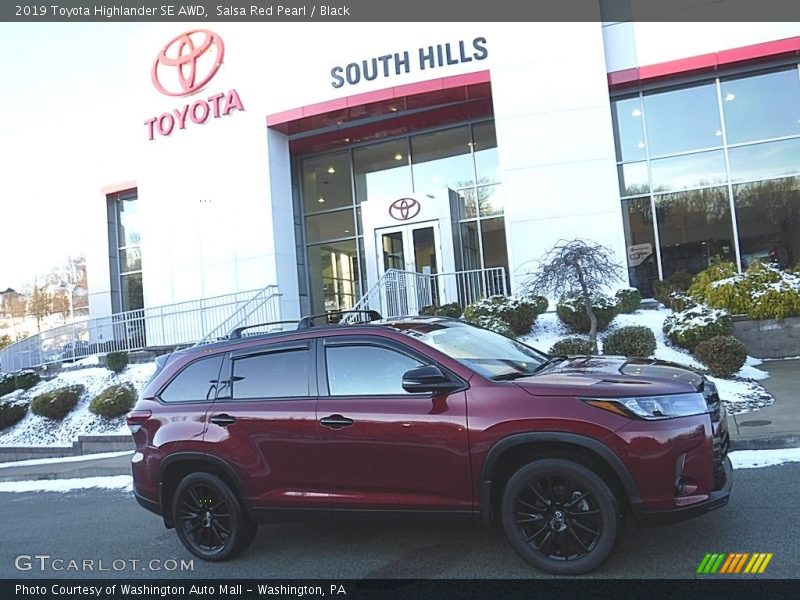 Salsa Red Pearl / Black 2019 Toyota Highlander SE AWD