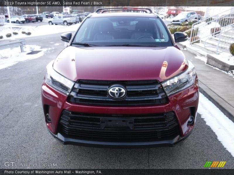Salsa Red Pearl / Black 2019 Toyota Highlander SE AWD