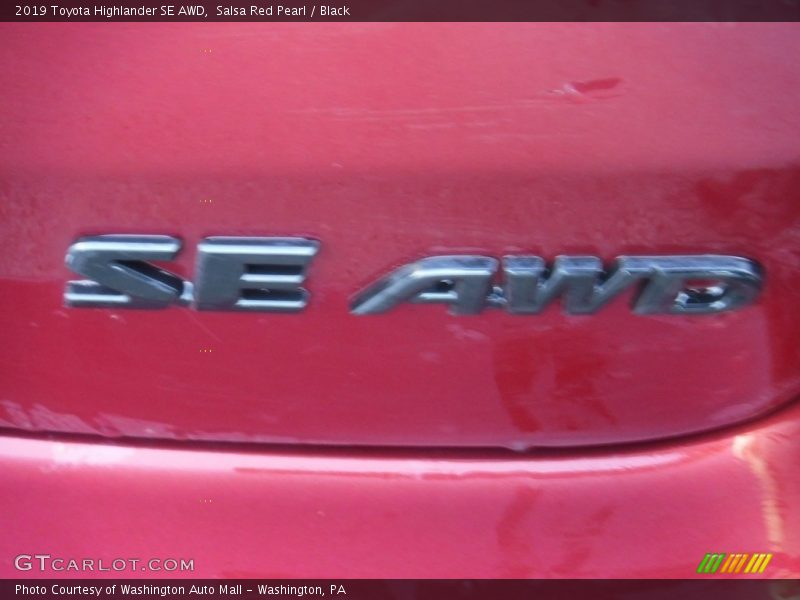 Salsa Red Pearl / Black 2019 Toyota Highlander SE AWD