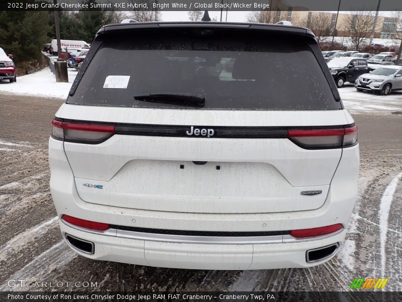 Bright White / Global Black/Wicker Beige 2022 Jeep Grand Cherokee Summit 4XE Hybrid