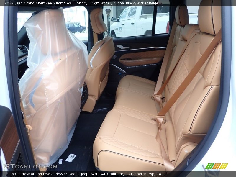 Bright White / Global Black/Wicker Beige 2022 Jeep Grand Cherokee Summit 4XE Hybrid
