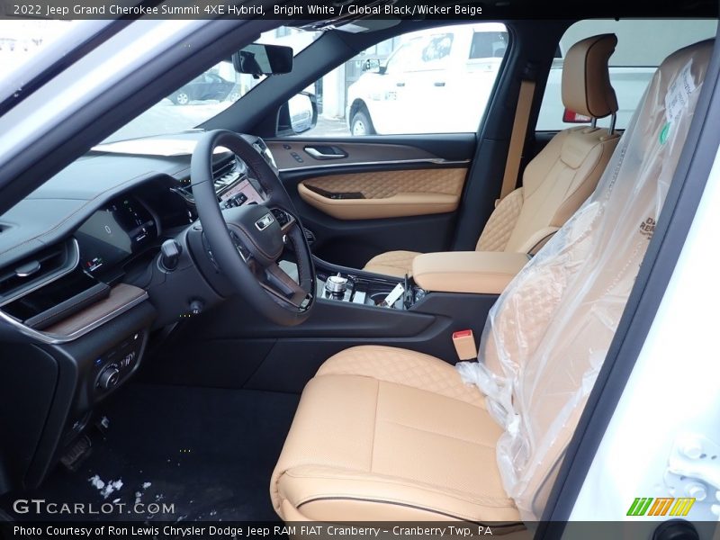 Bright White / Global Black/Wicker Beige 2022 Jeep Grand Cherokee Summit 4XE Hybrid